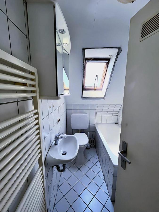 / Monteurzimmer Apartment Kitzingen